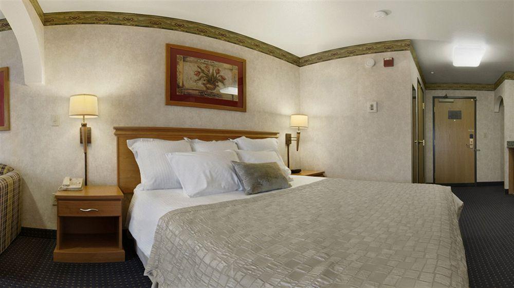Hawthorn Suites By Wyndham Livermore Extérieur photo