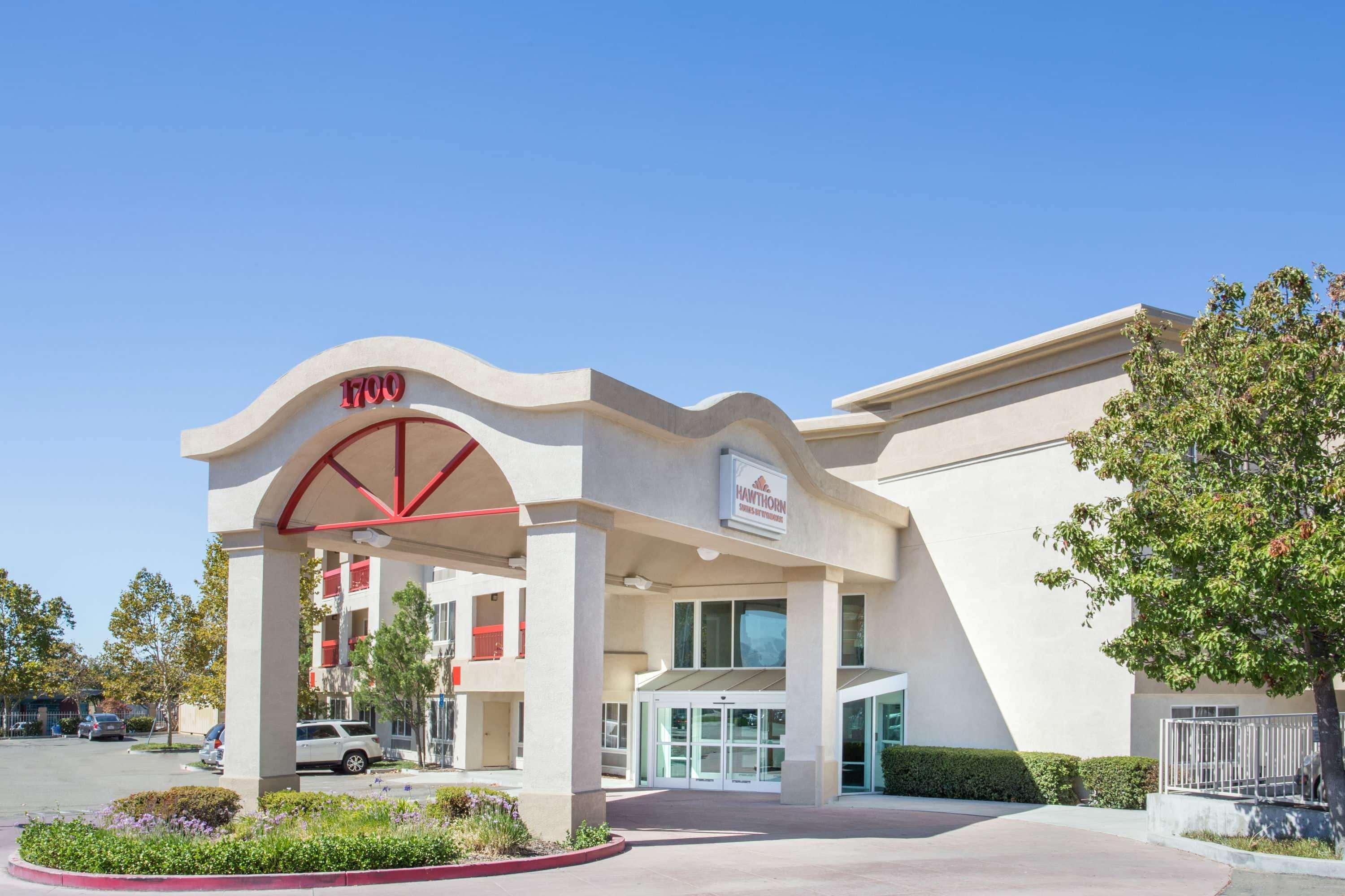 Hawthorn Suites By Wyndham Livermore Extérieur photo