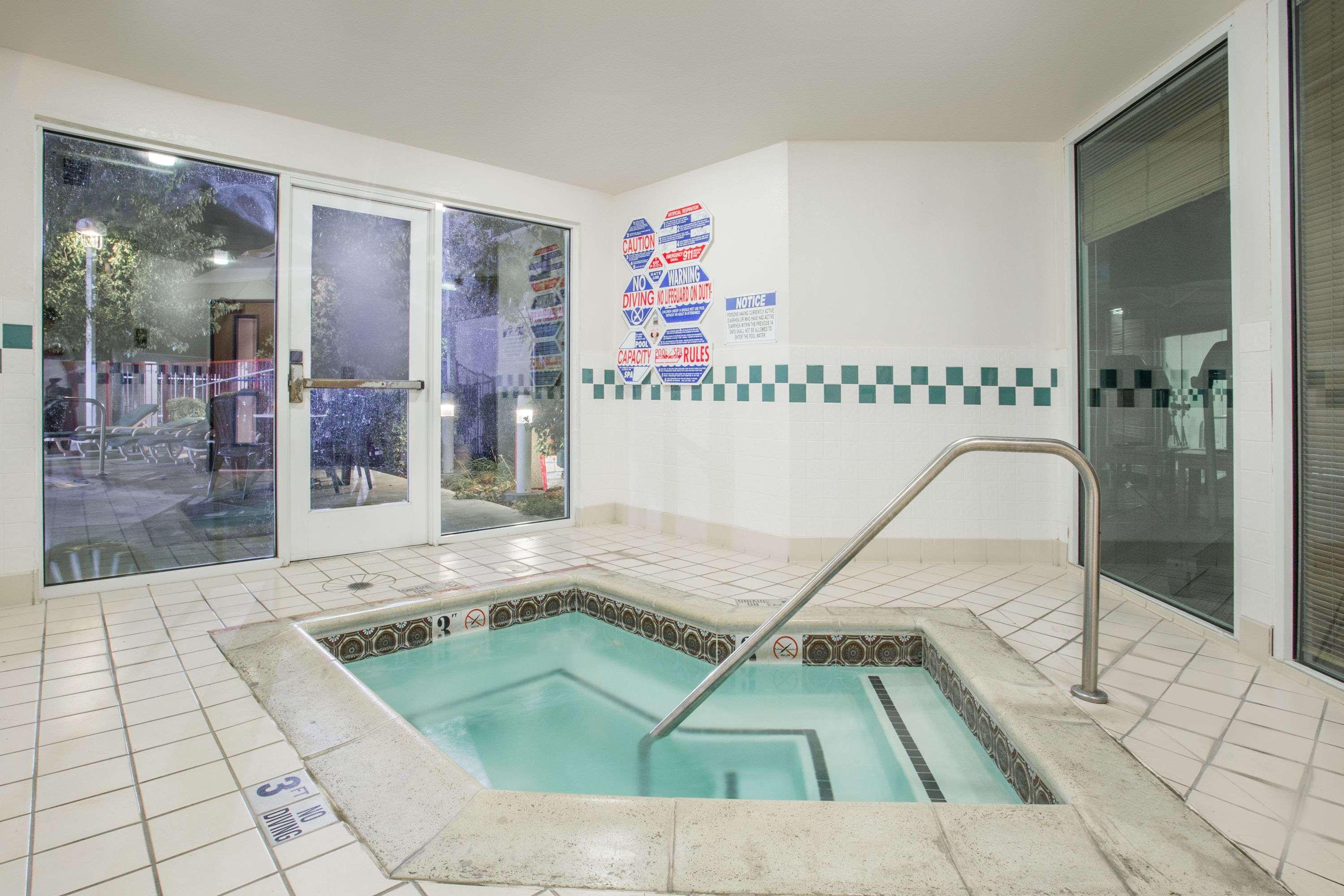 Hawthorn Suites By Wyndham Livermore Extérieur photo